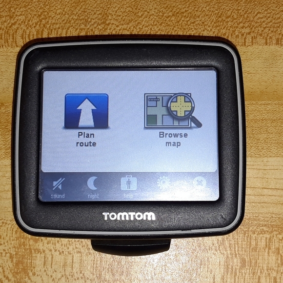 TOM TOM EASE GPS NAVIGATION 3.5" TOUCHSCREEN CAR KIT & MINI USB FOR PC UPDATES - Picture 3 of 7